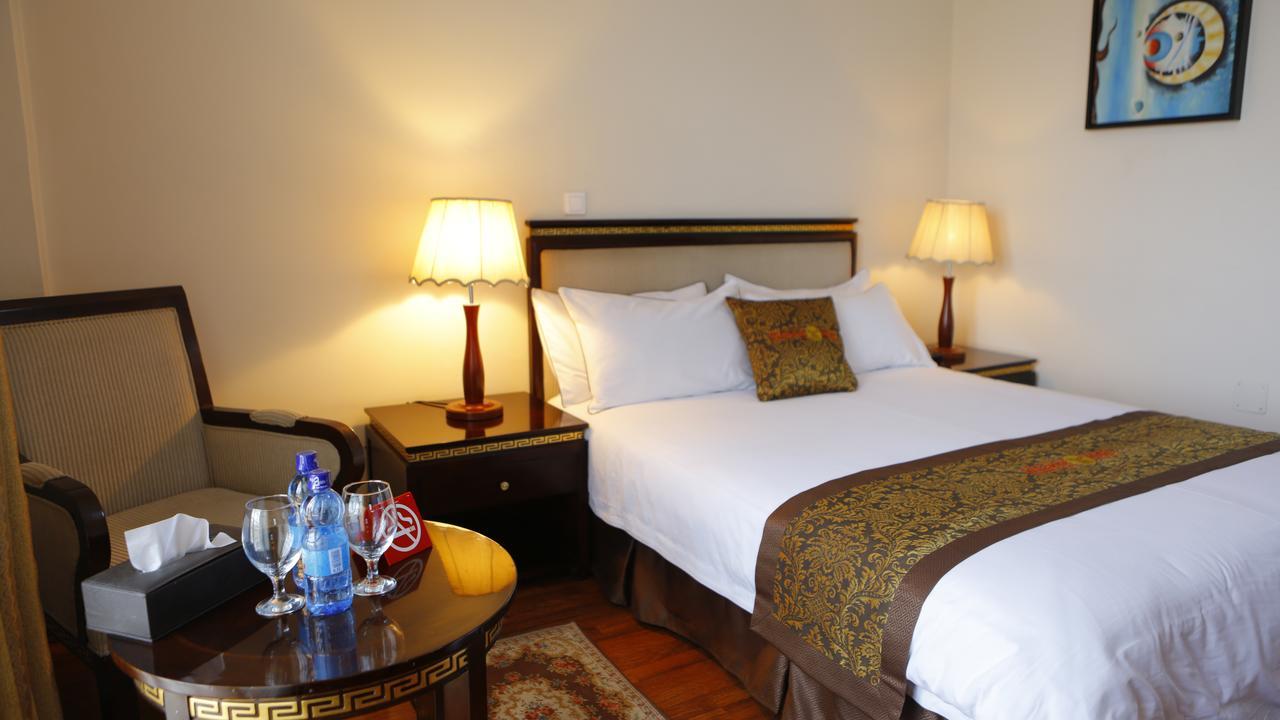 Wassamar Hotel Addis Ababa Exterior photo